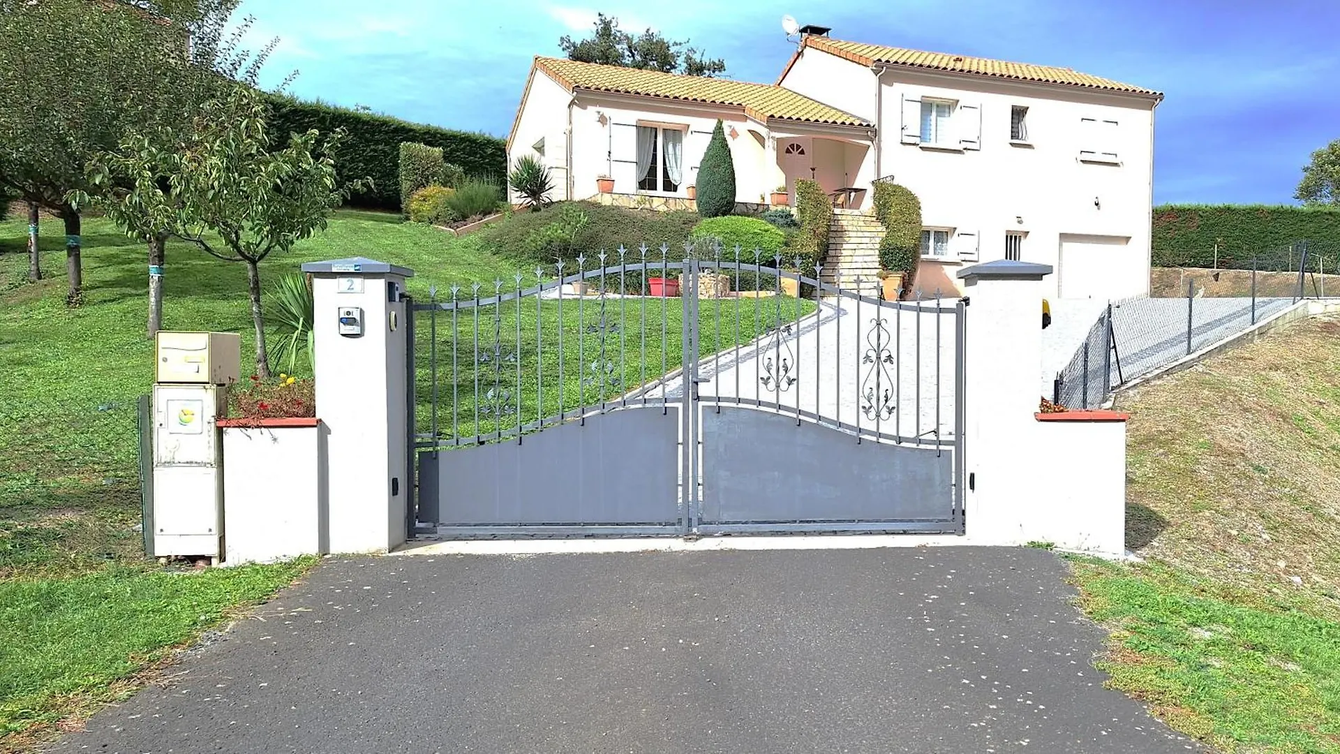 Bed & Breakfast Chambre D'Hote Chez Nathalie & Roland Massiac